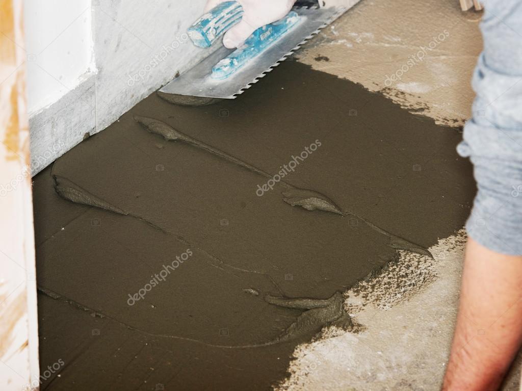 Verlegung von Bodenfliesen